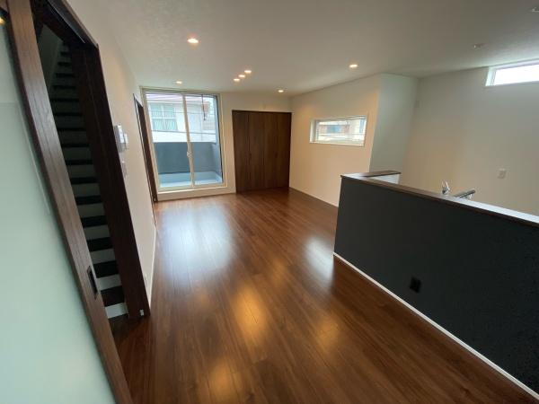 大津市大江４丁目の新築一戸建