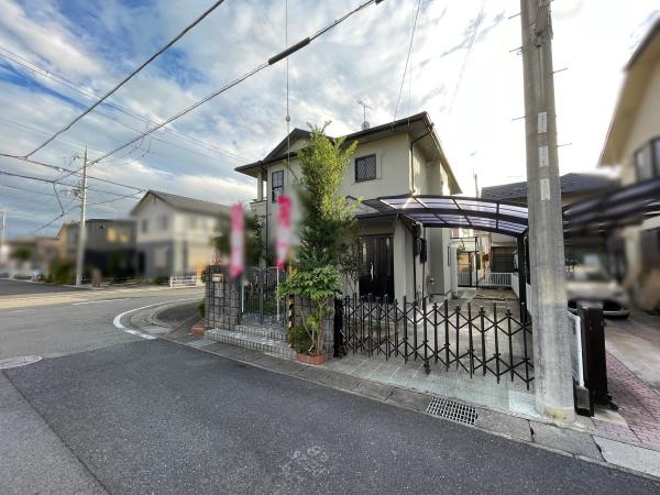 守山市水保町の中古一戸建て(前面道路含む現地写真)