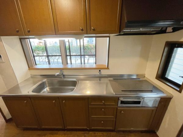 守山市水保町の中古一戸建て(キッチン)