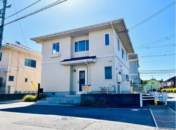 守山市二町町の中古一戸建