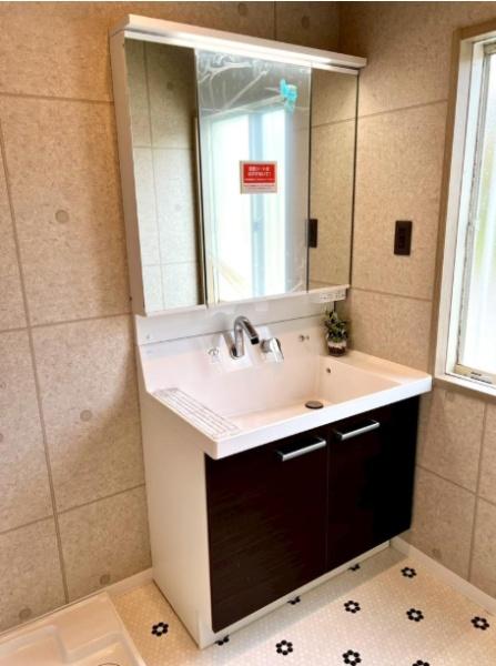 守山市二町町の中古一戸建