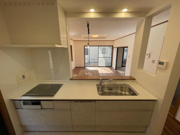 栗東市小平井３丁目の中古一戸建