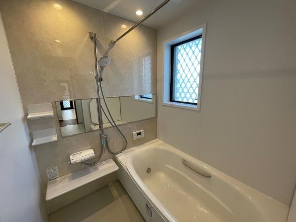 栗東市小平井３丁目の中古一戸建