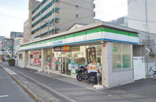 シャルマンコーポ草津(ファミリーマート草津西大路店)