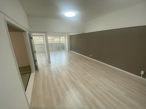 シャルマンコーポ草津(リビング)