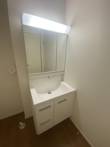 草津市南笠東１丁目の新築一戸建