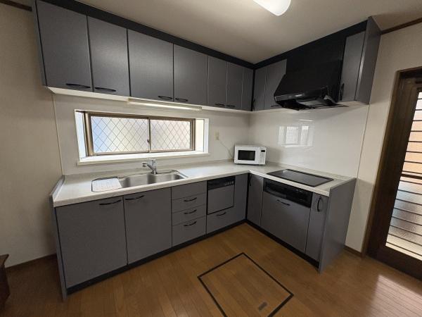 草津市渋川２丁目の中古一戸建て