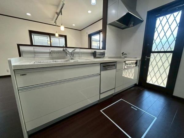野洲市西河原の中古一戸建