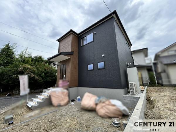 草津市西矢倉３丁目の新築一戸建