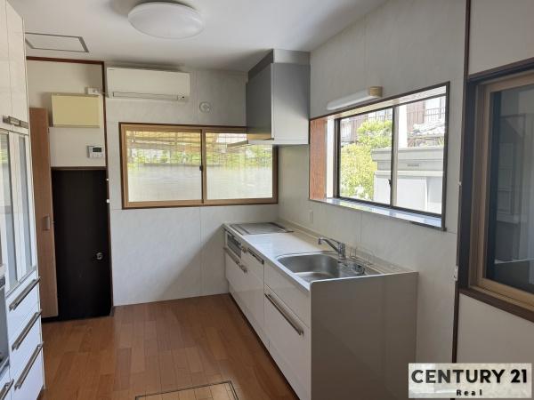 野洲市八夫の中古一戸建て