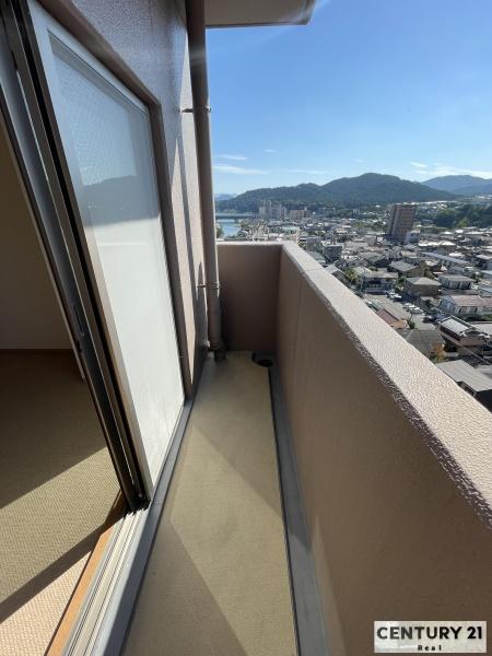 エス・バイ・エル石山