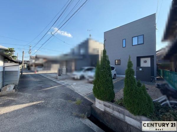 栗東市小平井３丁目の中古一戸建て