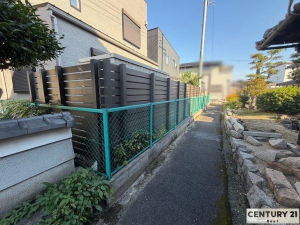 栗東市小平井３丁目の中古一戸建て