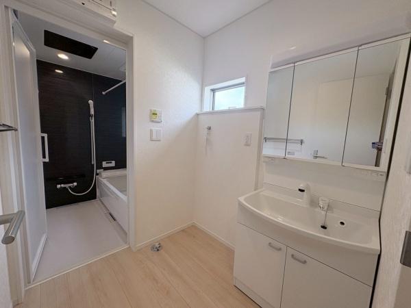 岡崎市細川町第14　新築戸建全2棟　2号棟