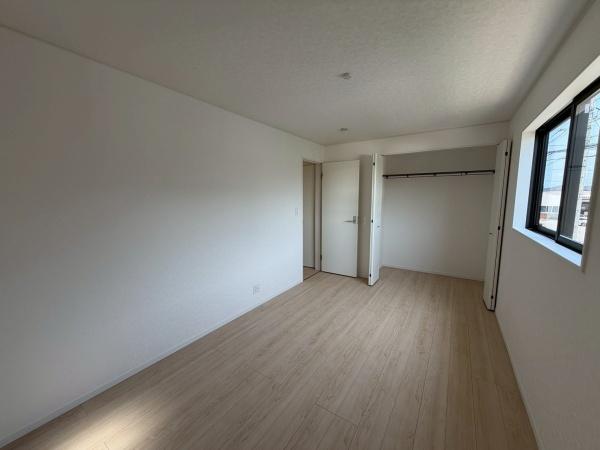 岡崎市矢作町第19　新築戸建　2号棟