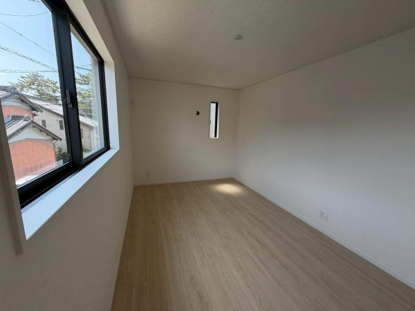 岡崎市矢作町第19　新築戸建　2号棟
