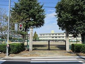 岡崎市中島東三丁目 アパート(岡崎市立六ツ美南部小学校)