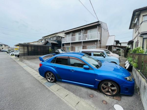 岡崎市中島東三丁目　アパート