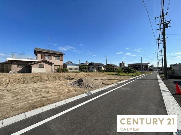 岡崎市矢作町　新築戸建　2号棟