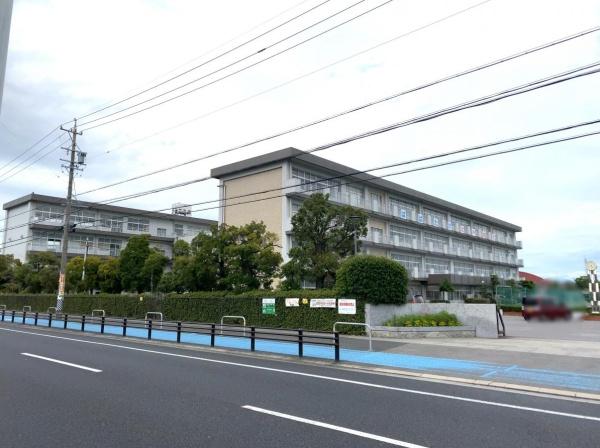 ユートピア東安城B棟(安城市立安城北中学校)