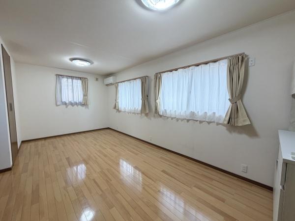 岡崎市山綱町字下中野の中古一戸建て