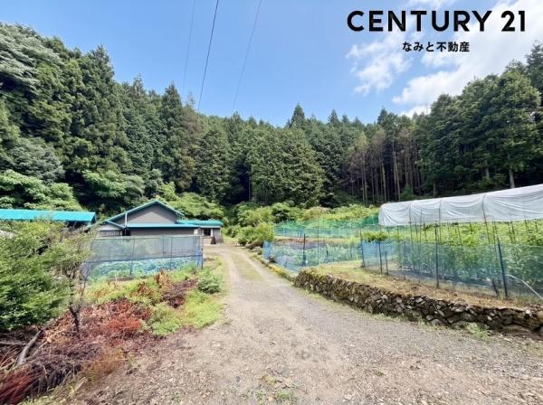 岡崎市山綱町字扇子山の中古一戸建て