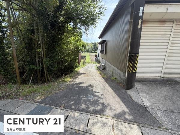 額田郡幸田町大字荻字後田の土地