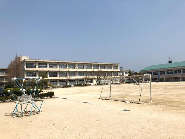 岡崎市元欠町５丁目の中古一戸建て(岡崎市立根石小学校)