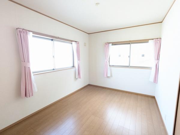 岡崎市中園町字宮西の中古一戸建て
