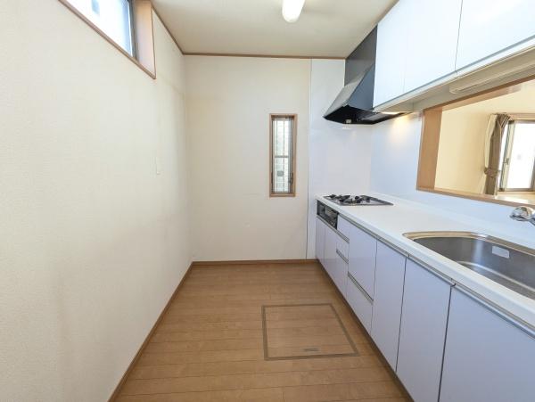 岡崎市中園町字宮西の中古一戸建て