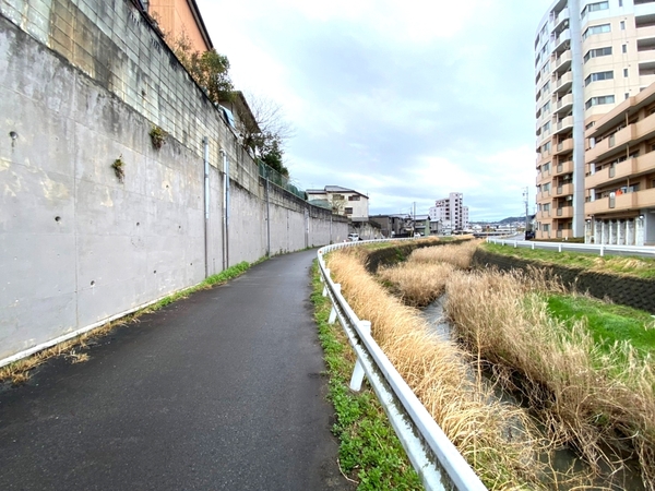 岡崎市岡町字西神馬崎南側の土地