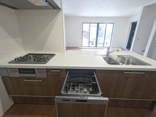 岡崎市寿町　新築戸建2号棟