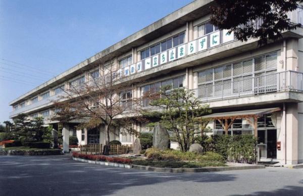 安城市里町 新築戸建2号棟(東山中学校)