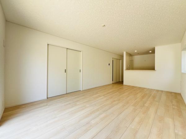 西尾市一色町　新築戸建第8号棟