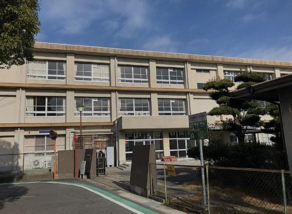 西尾西浅井町　第１期　1号棟(西尾市立三和小学校)