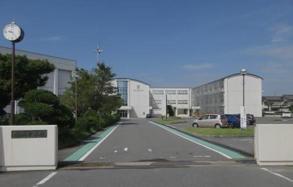 西尾市 熊味町第1 2号棟(西尾市立鶴城中学校)