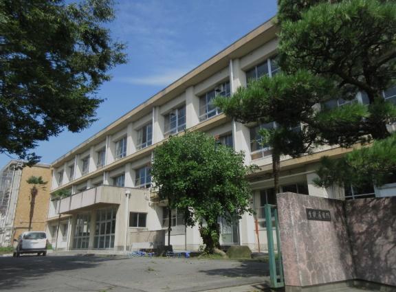 西尾市新渡場町　新築一戸建　　1号棟(西尾市立鶴城小学校)
