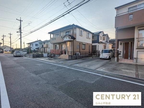 岡崎市上地５丁目の中古一戸建て