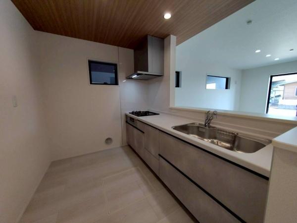 岡崎市上地5丁目　新築戸建　1号棟