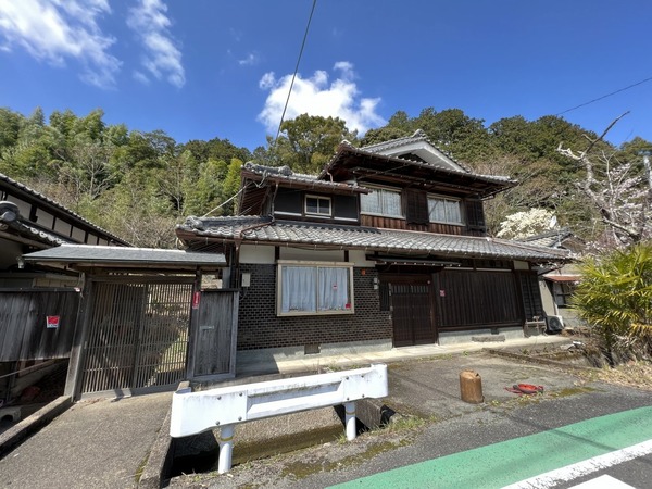 亀岡市千代川町川関宮ノ前の中古一戸建