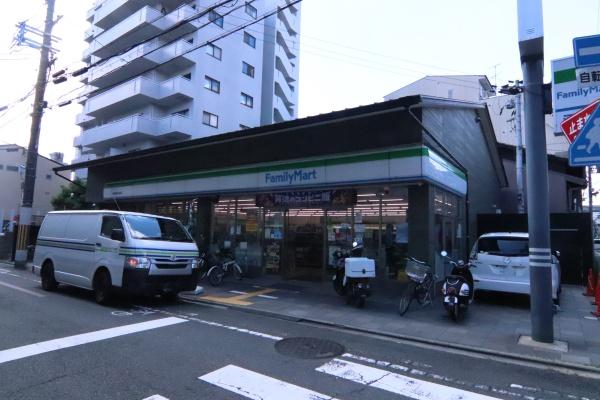 リソシエレスティーナ御所南(ファミリーマート柳馬場押小路店)