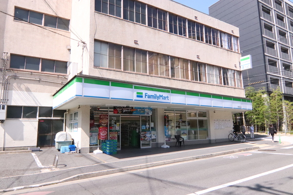 カノン室町四条(ファミリーマート新町高辻店)