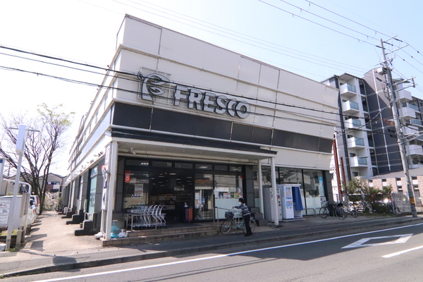 嵐山ロイアルハイツ第3号棟(フレスコ梅津店)