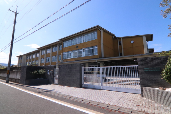 京都市西京区上桂御正町の新築一戸建(京都市立桂徳小学校)