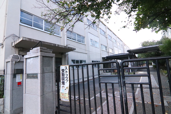 京都市右京区西京極畑田町の中古一戸建て(京都市立西京極小学校)