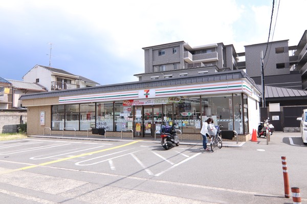 京都市右京区嵯峨野千代ノ道町の新築一戸建(セブンイレブン嵯峨野店)