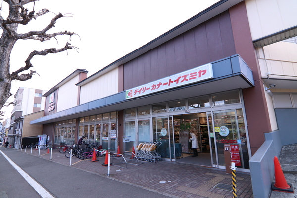 シャルマン衣笠金閣寺ハイツ(デイリーカナートイズミヤ千本北大路店)