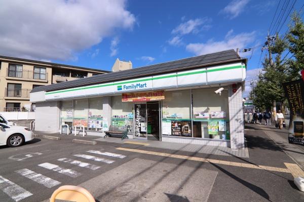 嵯峨ハイツ(ファミリーマート京都嵯峨広沢店)