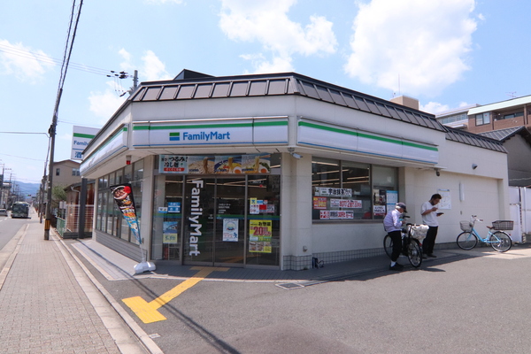 京都市中京区西ノ京塚本町の新築一戸建(ファミリーマート佐井太子道店)