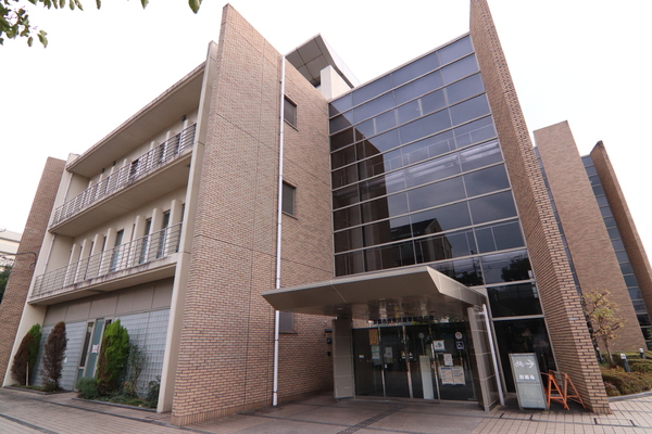 京都市伏見区深草大亀谷東寺町の中古一戸建て(京都市伏見区役所深草支所)
